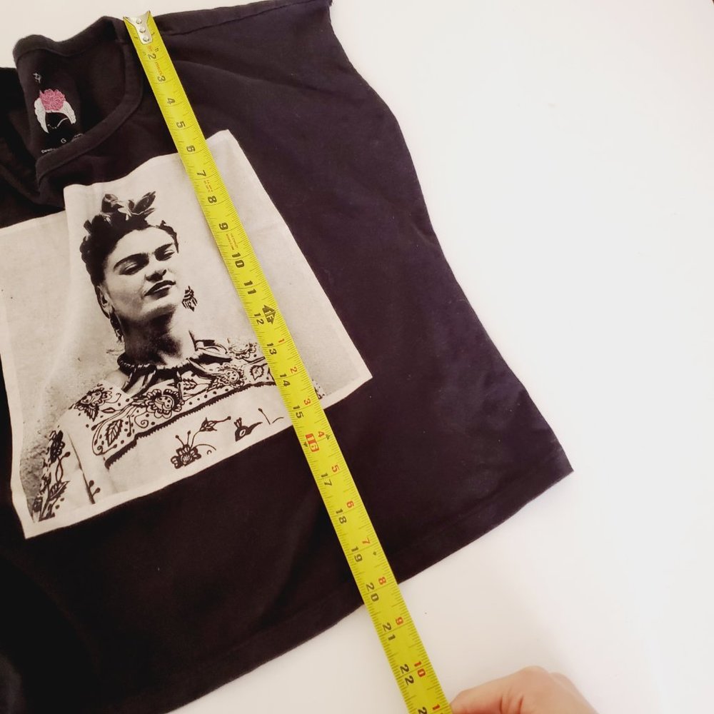 Frida Kahlo Official T-Shirt Portrait Tribute Graphic Boxy Black L - Picture 11 of 11